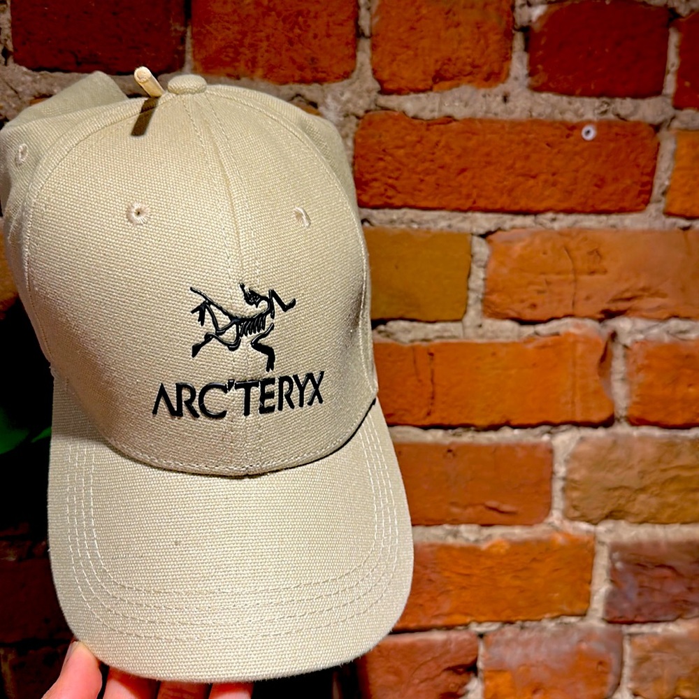 Arc’teryx Hat.